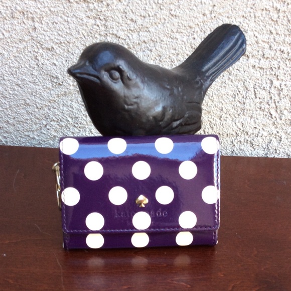 kate spade Accessories - EUC Purple & White Polka Dot Keychain Card Holder